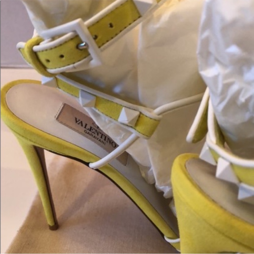 🔥🔥🔥100% Authentic Valentino High Heels - Picture 9 of 10